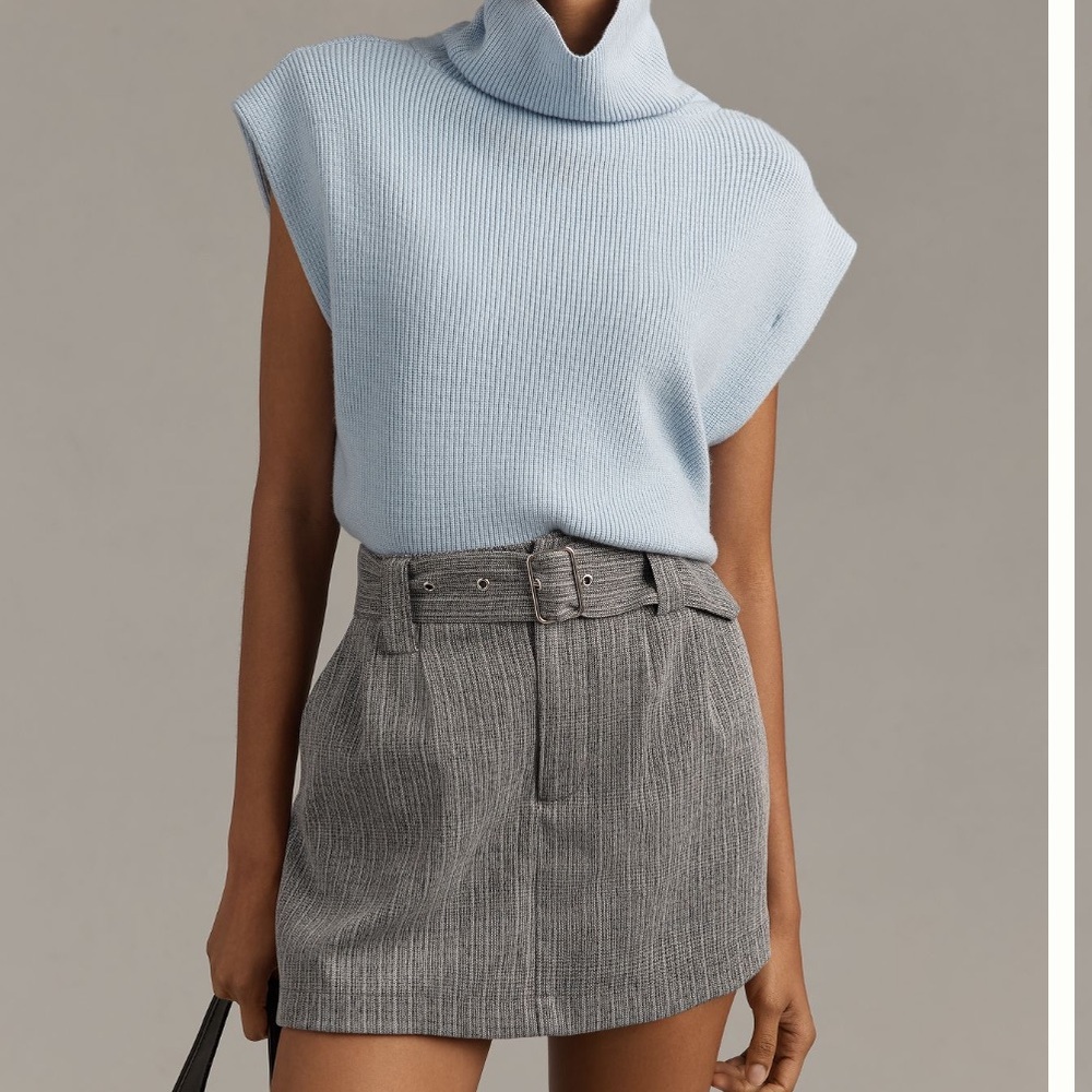 Dizzy Lizzy Belted Tailored Skort